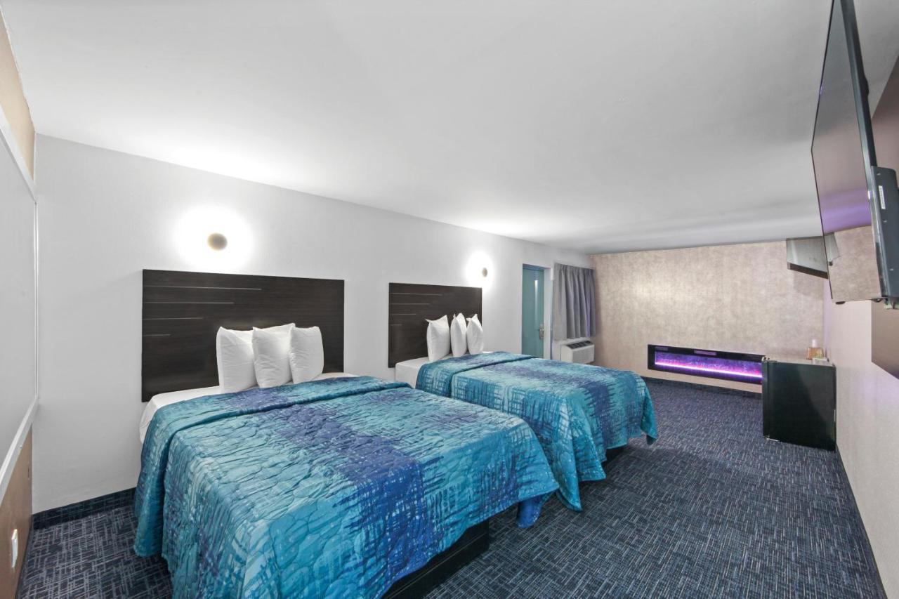 Hotel Opus Bronx Near Bay Plaza Mall Ню Йорк Екстериор снимка