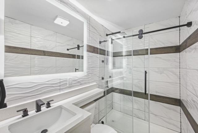 Hotel Opus Bronx Near Bay Plaza Mall Ню Йорк Екстериор снимка